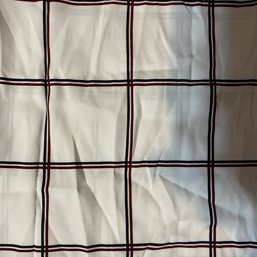 Express Blouse - Picture 2 of 4